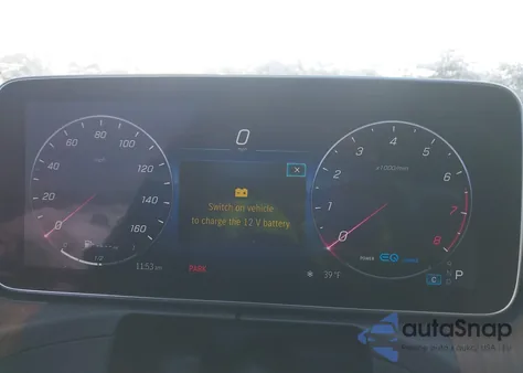 2022 Mercedes-Benz C 300 4Matic z USA, uszkodzony, nr VIN W1KAF4HB2NR054375